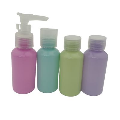 Un buon prezzo. Piccola bottiglia di spray di plastica per profumi, adatta ai viaggi e approvata dalla TSA in linea